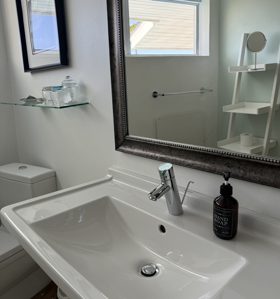 Rhino bathroom Rhino bathroom